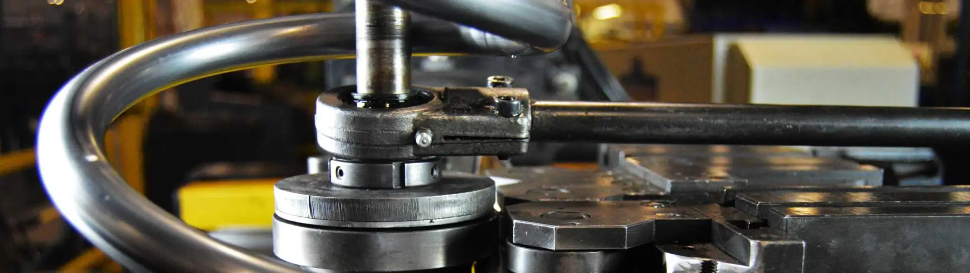 Tube de flexion et de fabrication