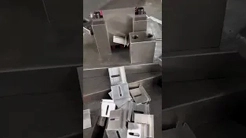 Estampage progressif du support en T